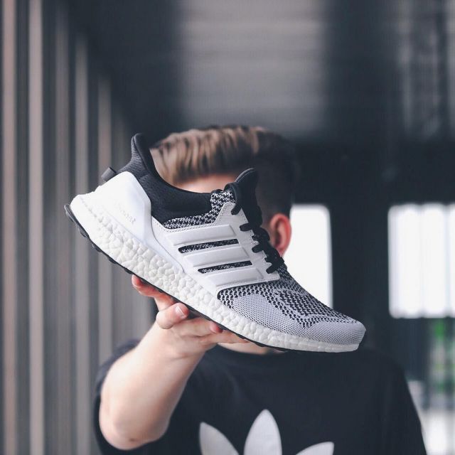 sneakers adidas Ultra Boost 1.0 SNS Tee 