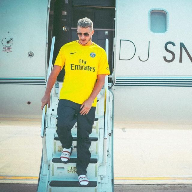 The Nike jersey PSG worn by DJ Snake on his account Instagram