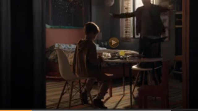 Les chaises Eames dans la chambre d'Ethan dans Extant