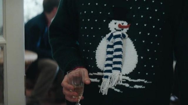 Le pull-over de Noël bonhomme de neige de Mark Darcy (Colin Firth) dans Bridget Jones - L'âge de raison