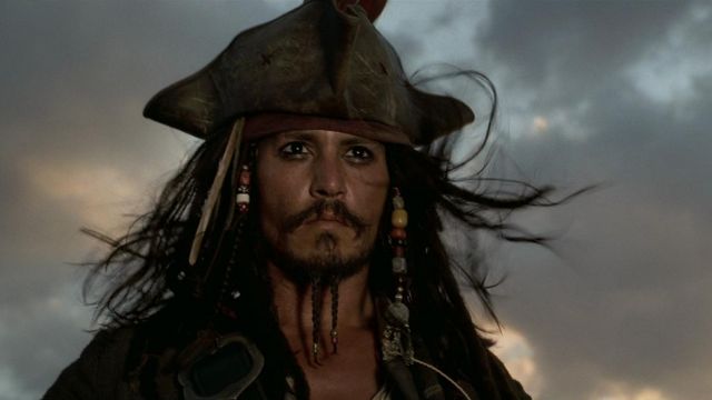 El tricornio de Jack Sparrow (Johnny Depp) en Piratas del Caribe La maldición de la Perla Negra