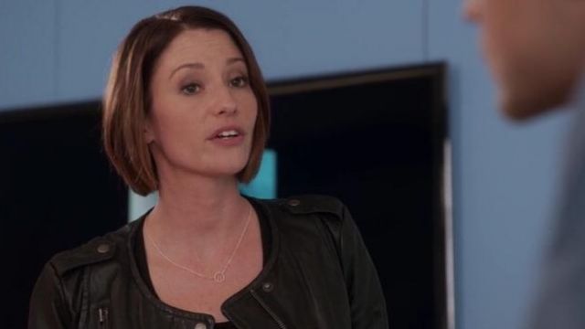 Le blouson de Alex Danvers (Chyler Leigh) dans Supergirl