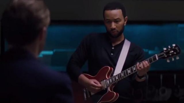 La guitare électrique rouge Gibson de Keith (John Legend) dans La La Land