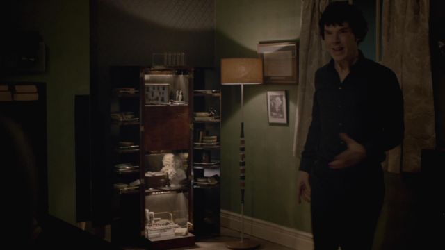 The bust of Goethe in Sherlock Holmes (Benedict Cumberbatch) in Sherlock