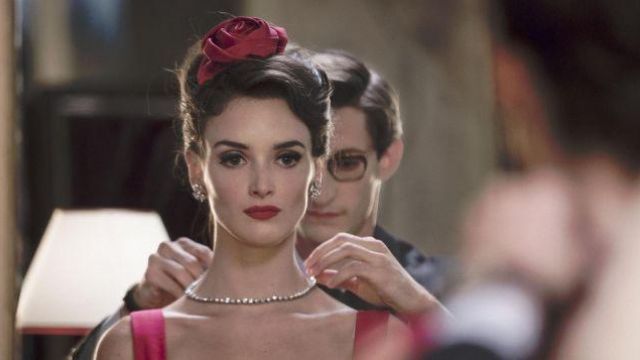 The necklace of Victory (Charlotte Le Bon) in Yves Saint Laurent