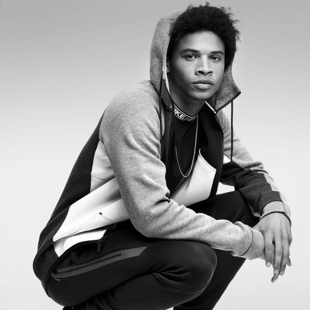 The sweatshirt hoody Nike Sportswear Tech Fleece Leroy Sané on his ...