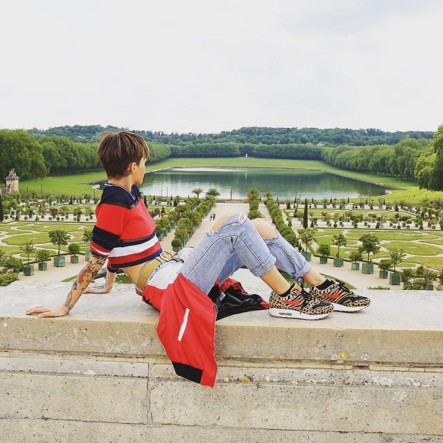 Les sneakers leopard Nike a motif animal porté par Ruby Rose sur le compte @rubyrose