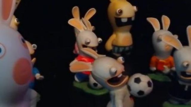 Figurine Ubisoft : rabbids Football red | Spotern