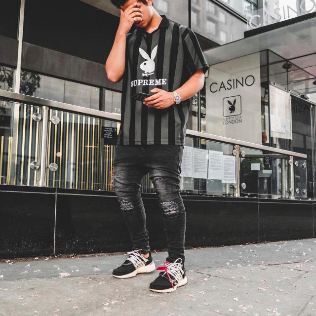 Sneakers Air Presto Off White views on his account Instagram of Ari Petrou