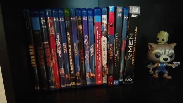 The blu-ray Trilogy Spider-Man in the YouTube video TOUR of my NEW DECOR GEEK ! chain of Geek