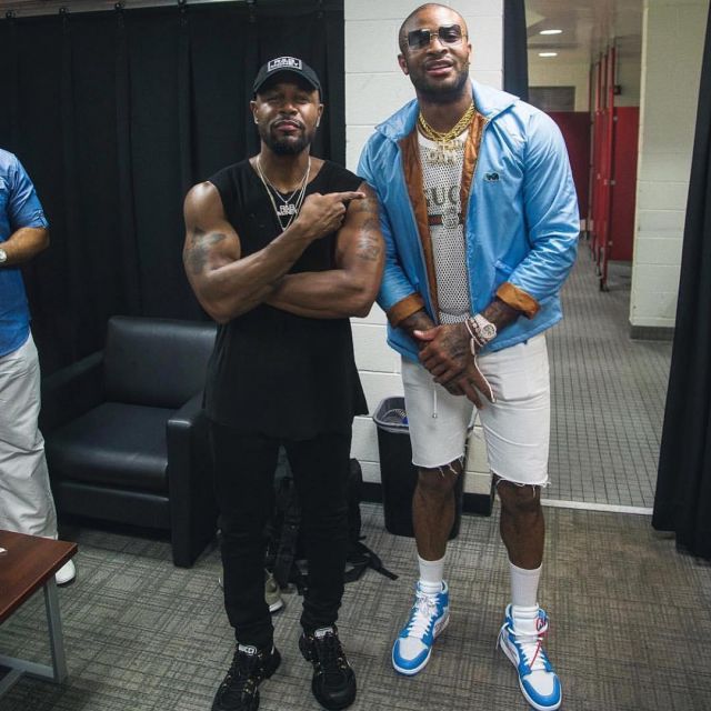 The pair of JORDAN 1 RETRO HIGH OFF-WHITE "OFF WHITE" view on the post Instagram of PJ Tucker