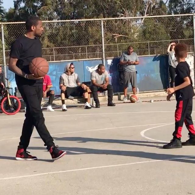 Les Air Jordan 1 retro rouge noir de Fabolous sur son compte Instagram