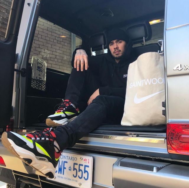 Les sneakers Dior B22 portées par Kai sur son instagram
