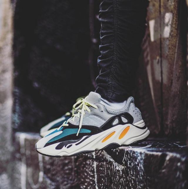 les sneakers Adidas Yeezy Wave Runner 700 vues sur le compte Instagram de labulledair