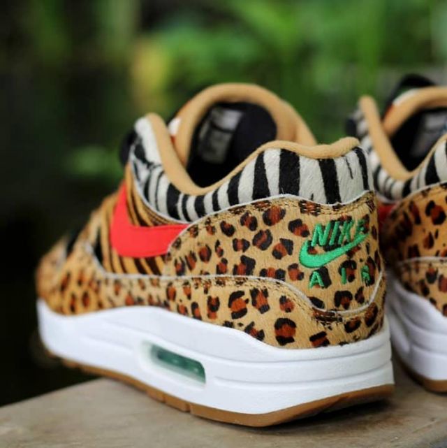 nike cheetah sneakers
