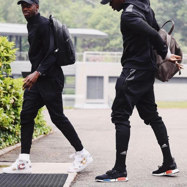 the sneakers Nmd R1 worn by Pogba on the account Instagram of Ousmane Dembélé |