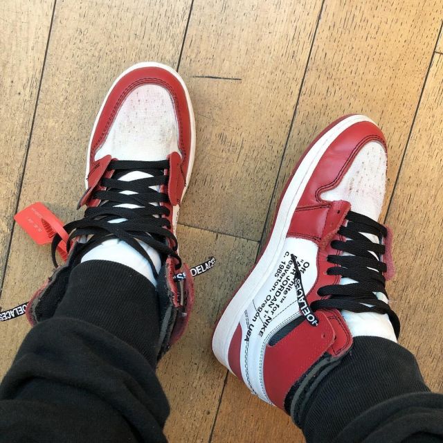 sneakers Jordan 1 Retro High Off-White Chicago views on the account Instagram of BENJAMINKICKZ