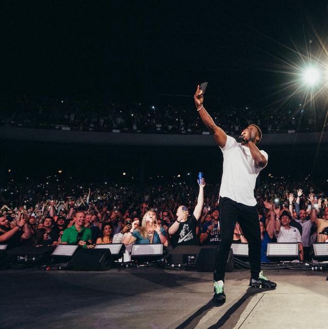 The Nike AIR VAPORMAX FK "OFF-WHITE" Kevin Hart on his account Instagram