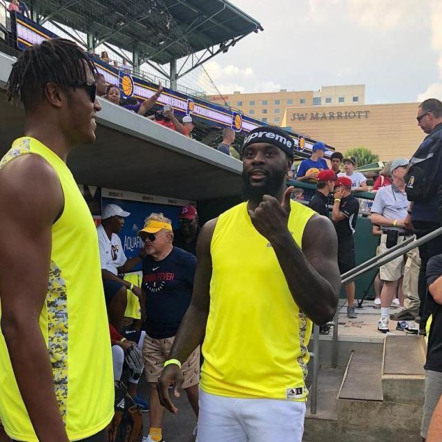 Le bandeau supreme noir de Lance Stephenson sur son compte Instagram