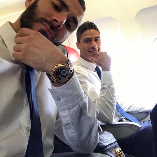 Le sac à dos en cuir Versace de Karim Benzema sur son post Instagram