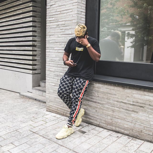 Kælder Udelukke genopfyldning Jogging Gucci that carries the influencer English Vivan Frank on his  Instagram | Spotern