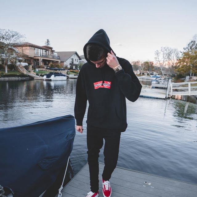 supreme cdg hoodie black