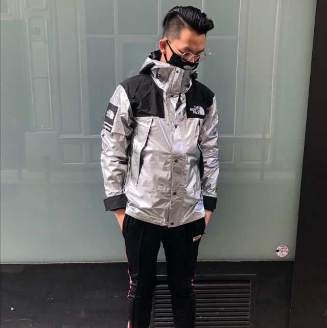 La parka grise Supreme que porte l'influenceur Yung Kevin sur son Instagram