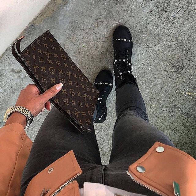 The louis vuitton bag seen on the account Instagram of Wiss K7 | Spotern