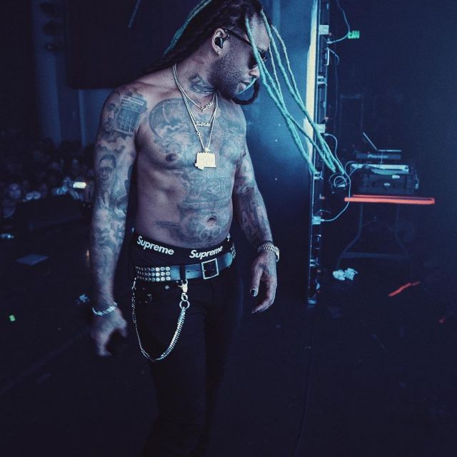 Suprême boxer vu sur Ty Dolla Sign sur son Instagram post