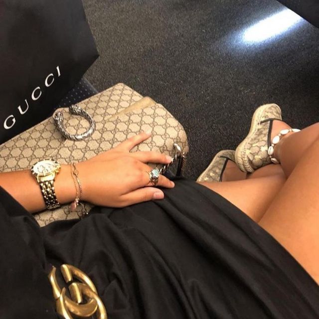 the black belt leather gucci view on the account Instagram of WissK7