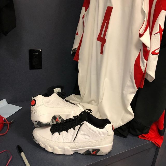 The pair of Air jordan 9 retro view on the post-Instagram Pj Tucker