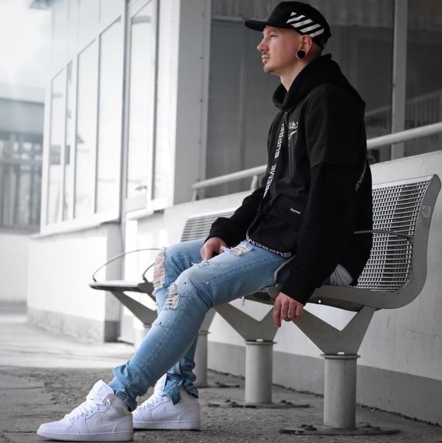 The Jordan 1 retro mid that is on the influencer Tommeeblack on his Instagram