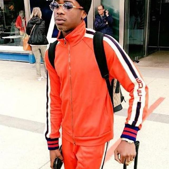 The jacket in Jersey technical Orange door MHD on his post Instagram