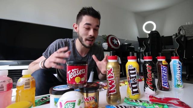 The drink Bounty in the video the best sweets drink at the mars snickers m&ms Adri Geek