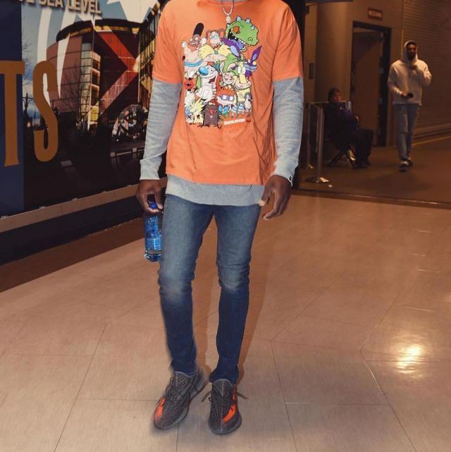 The pair of the Yeezy 350 v2 Beluga worn by Kenneth Faried on his post Instagram