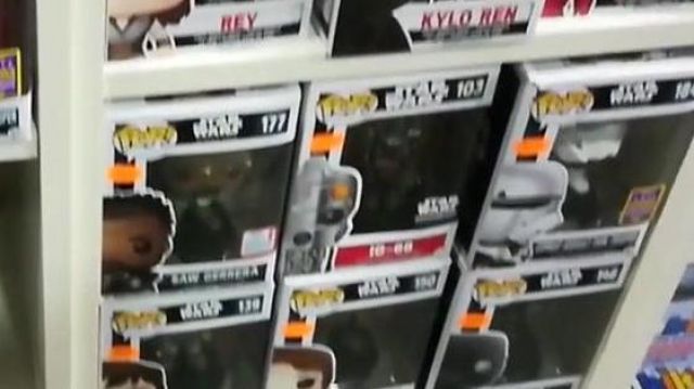 funko pop IG-88 vu dans Des BOUTIQUES GEEK à AIX EN PROVENCE ? #VLOG de La chaîne du geek