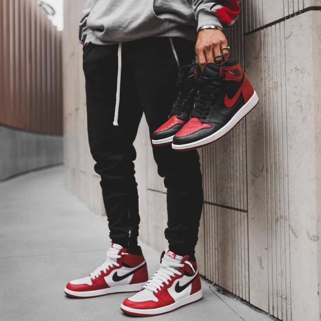 Sneakers red and black Nike Air Jordan 1 Bred Kevin Ha on the post ...