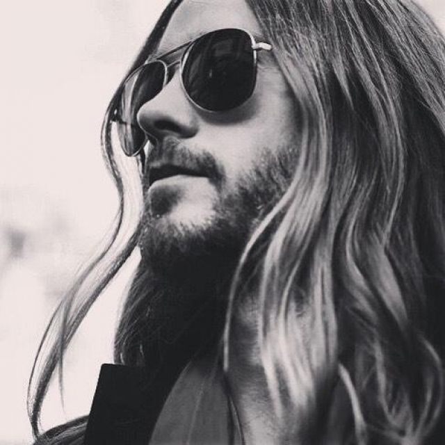 Sunglasses Gucci GG0137S of Jared Leto on his account Instagram