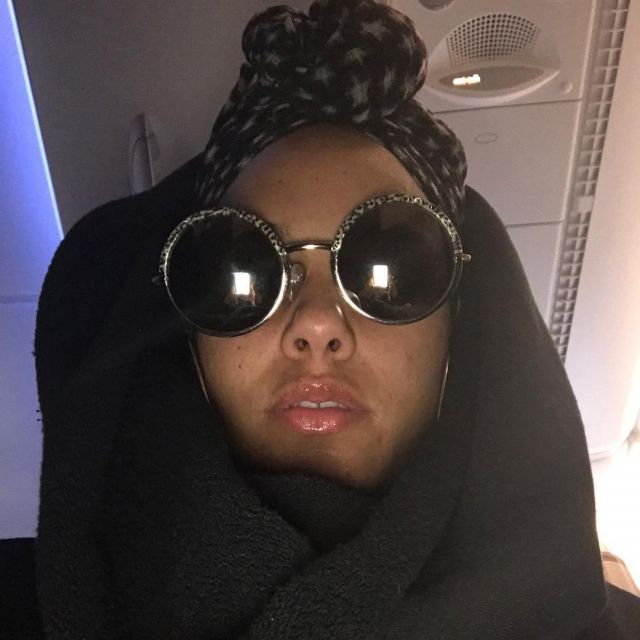 Les lunettes de soleil rondes Miu Miu de Alicia Keys sur son compte Instagram