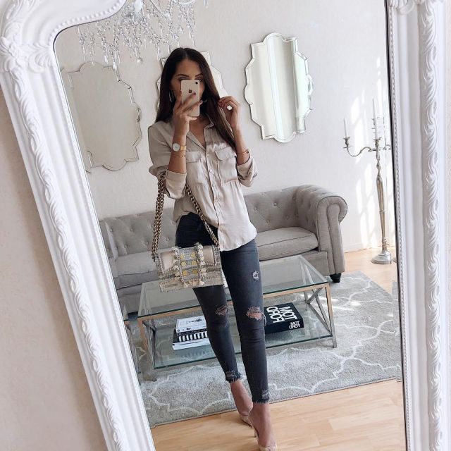Los jeans black hole que lleva byhassyba style en su cuenta de Instagram