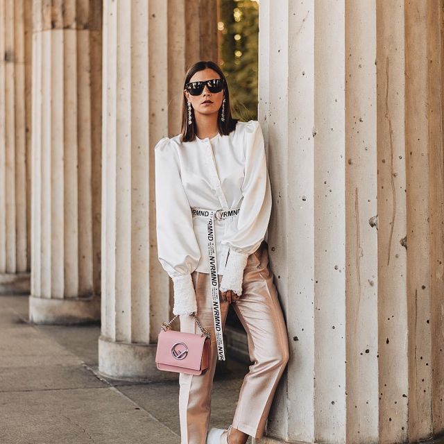 Gafas de sol negras Persol usadas por Nina Schwichtenberg (@fashiioncarpet) en su cuenta de Instagram