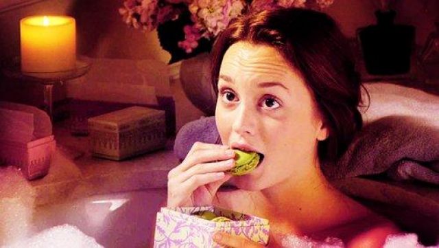 The macarons Duration boulottés by Blair Waldorf aka B. (Leighton Meester) in Gossip Girl S04E08