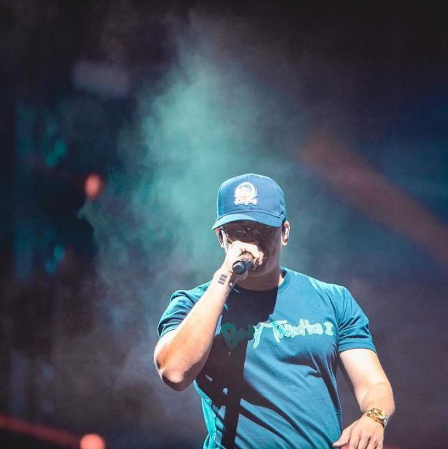 Eyeglasses round Giorgio Armani to Sir Robert Bryson Hall II aka Logic in concert on Instagram