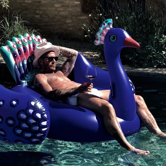 Sunglasses, Ray Ban Wayfarer, worn by David Beckham on the account Instagram of Victoria Beckham