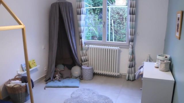 duo de plumes en bois  de la marque little-home vue dans la vidéo baby room tour de jenesuispasjoli