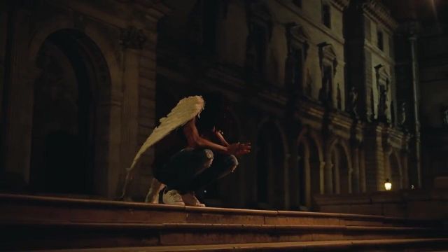 The white wings of Jay Z in the video clip "Apes**t" from The Crankcase