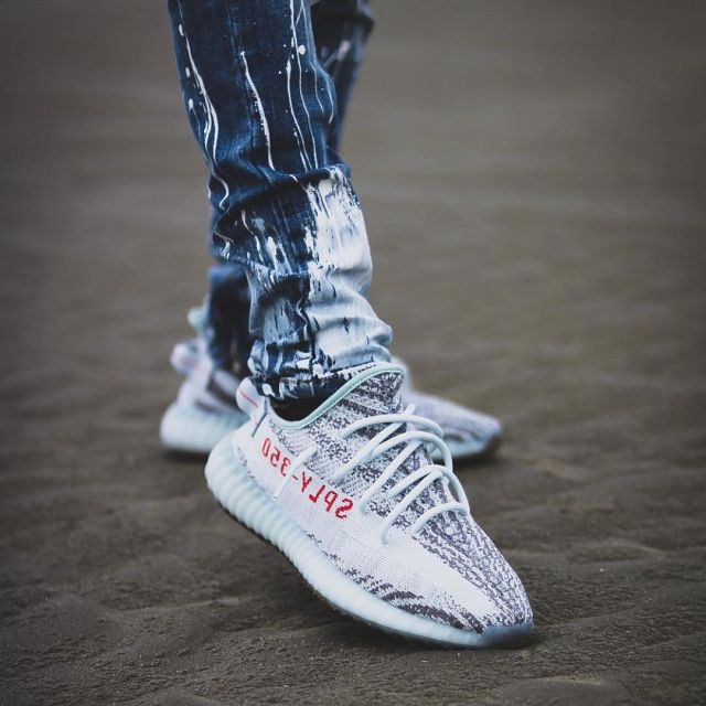 Yeezy Boost V2 Blue Tint Kleiderkreisel