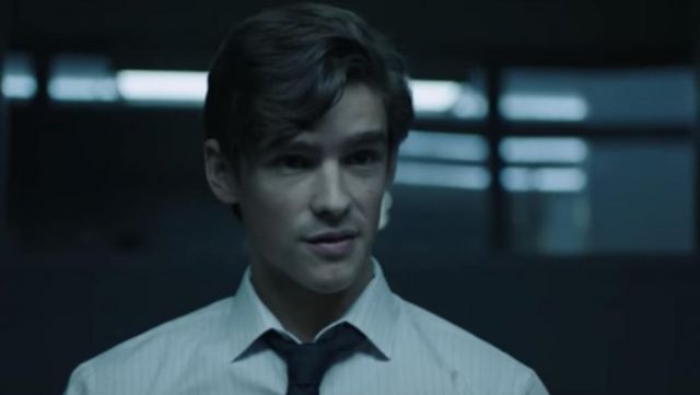 Black tie worn by Robin (Brenton Thwaites) in Titans TV show wardrobe (Season 1 Episode 1)