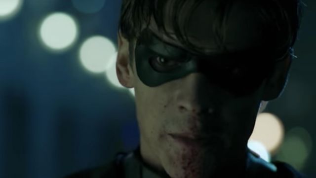 The black mask Robin (Brenton Thwaites) in the Titans season 1