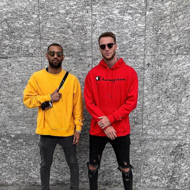 Sweatshirt red Champion of the Handball player Nils Kretschmer on his instagram
